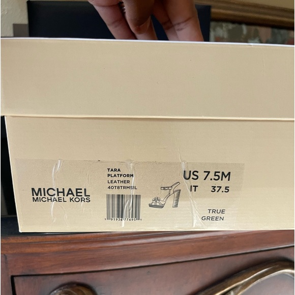 Michael Kors Tara Platform Sandals - Picture 3 of 9